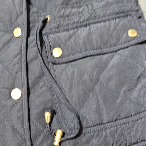 Adrienne Vittadini Navy Blue Quilted Puffed Fur Lined Vest Size Medium - Picture 11 of 16